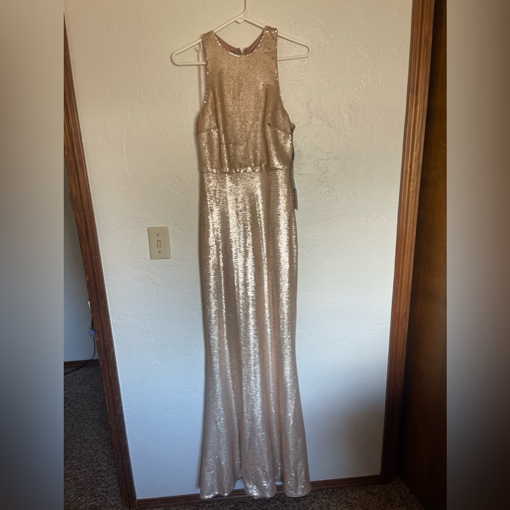 Lulu’s gold sequin dress